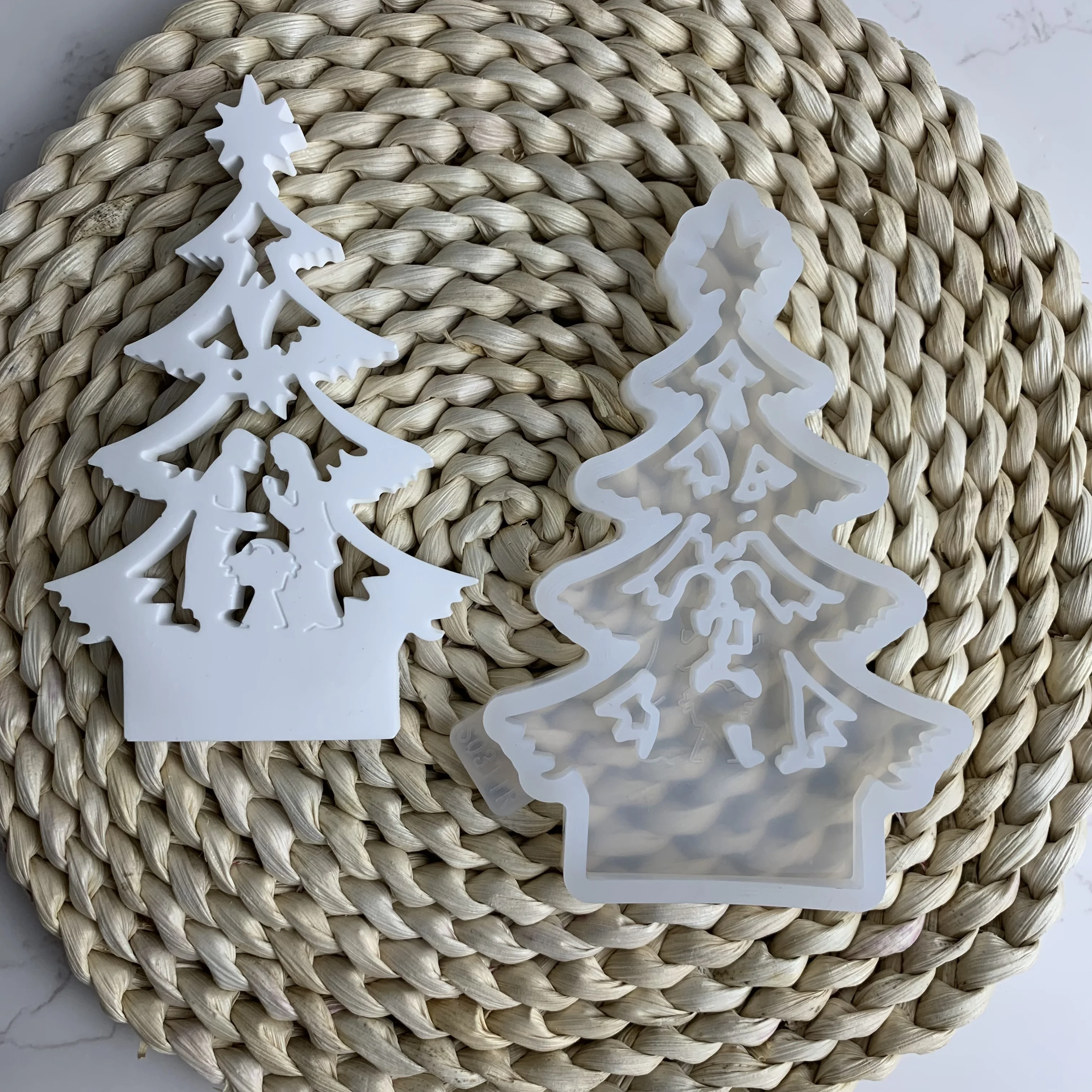 Christmas Tree Jesus Prayer Ornament Silicone Mold DIY Christmas Tree Candlestick Plaster Resin Crafts Making Tools Home Decor