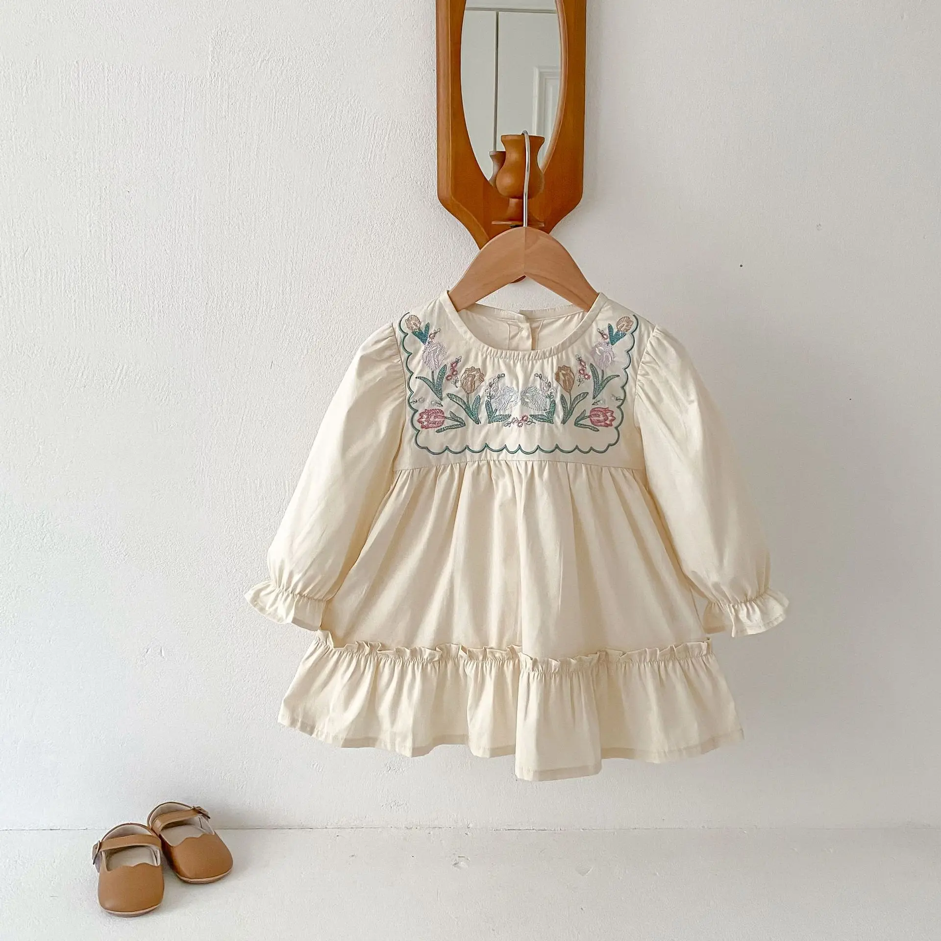 

2025 Spring New Girls Long Sleeve Ruffled Dress Baby Girl Flower Embroidery Princess Dress Children Cotton Dress Kids Clothes