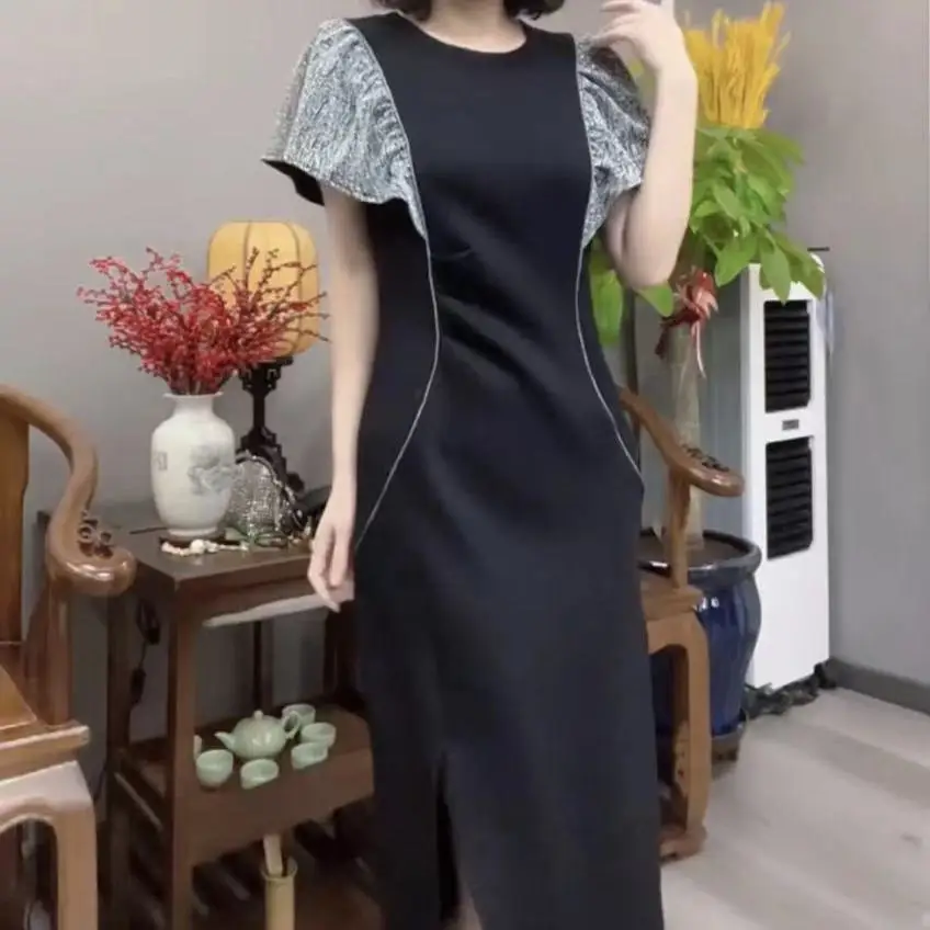 

High-end temperament stitching dress 2024 summer new temperament fashion western style slim and slim over-the-knee dress