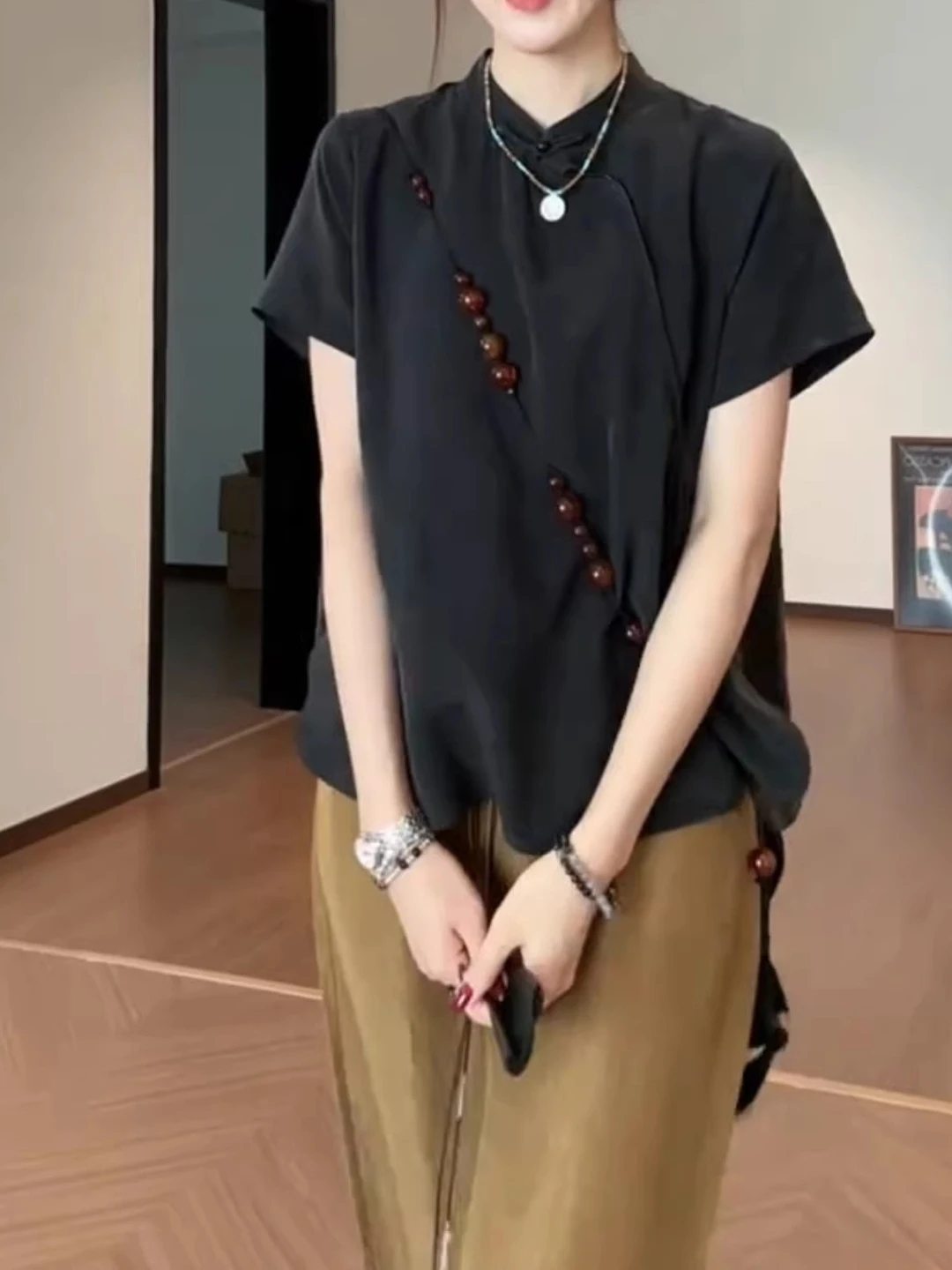 

Black Button-Up Short Sleeve Shirt Women's plus Size Loose Fitting Slimming Top Korean Style Commute Fashion 2026 Summer