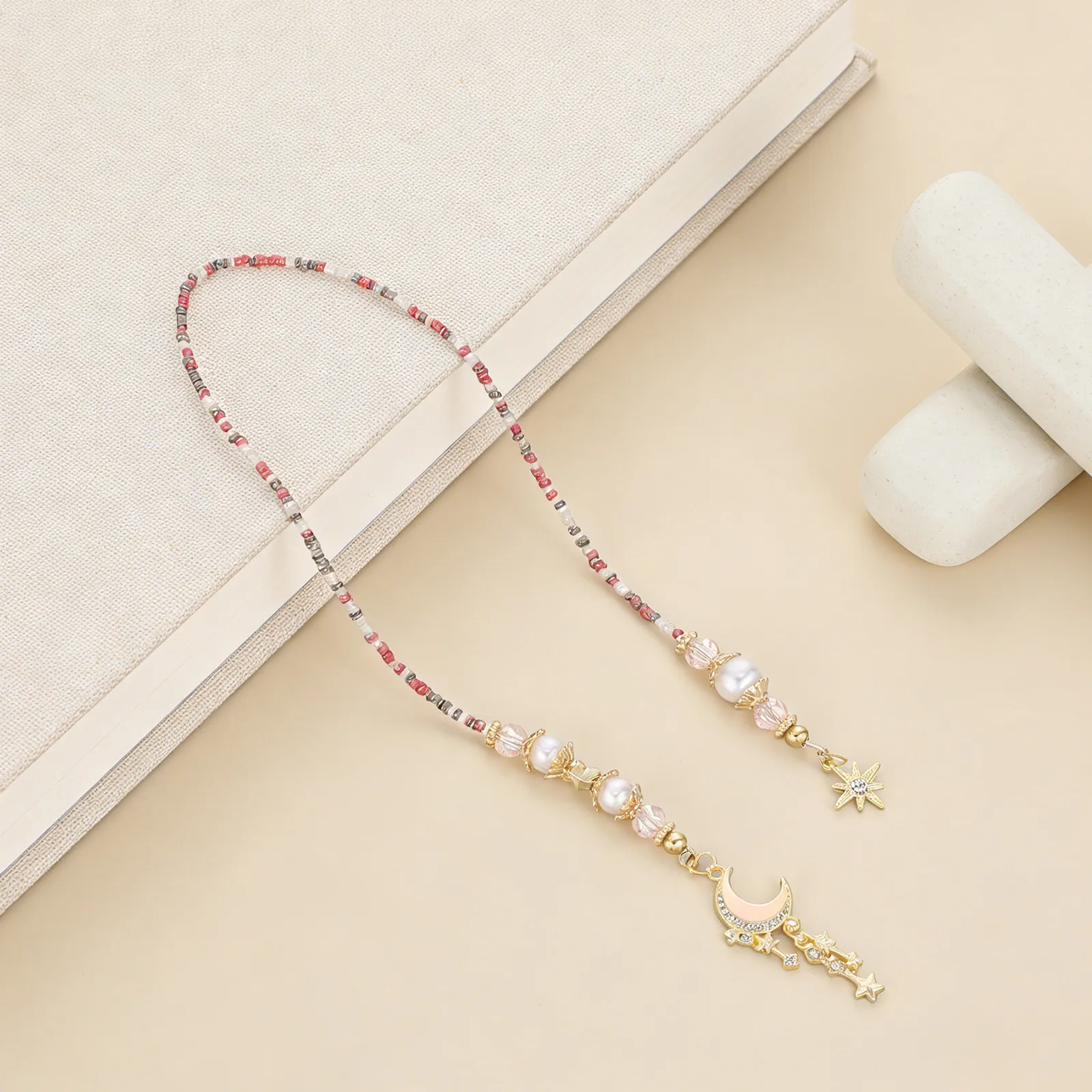 Vintage Moon Star Beaded Chain Bookmark Metal Sun Moon Charm Decorative Reading Book Accessories Aesthetic Bookmarks for Women