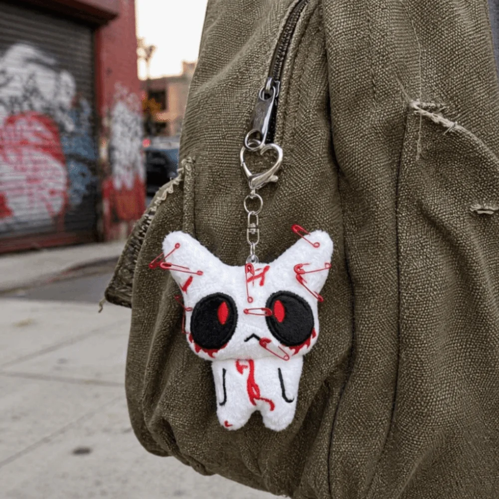 Cute Creepy Bloody Ghost Keychain Black White Creative Scary Accessories Soft Mini Halloween Bag Pendant Carnival