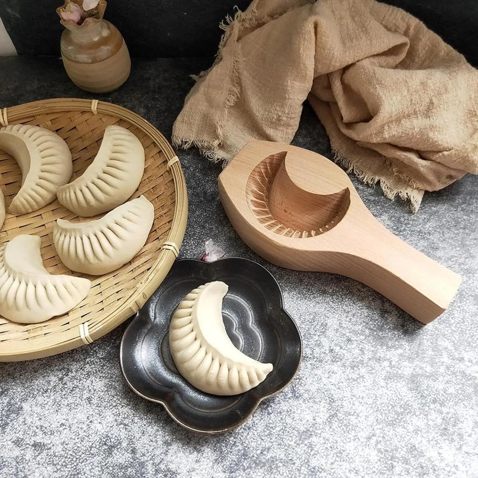 Wooden Easter Festival Mold DIY Steamed Bun Mold Moon Cake Mould DIY Baking Mold for Pancakes Pie Home Kitchen Baking Tool