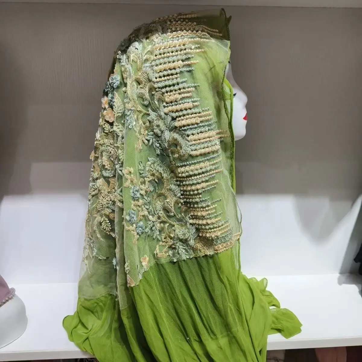 

Free Shipping Hijab Muslim Women Shawl Headscarf Luxury Tassels Chiffon Scarf Malaysia Kufi Islam Summer Thin Turban 05427