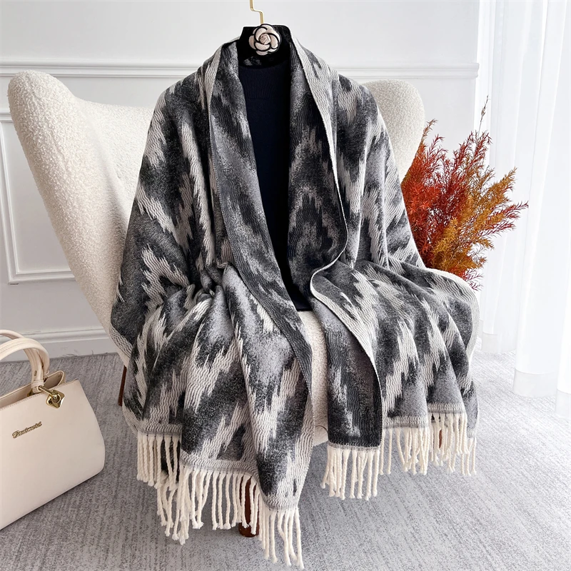 

Warm Winter Scarf for Women Luxury Pashmina Emboridery Shawl Thick Cashmere Poncho Cape Lady Elegant Bufanda Hijab Winter Stole
