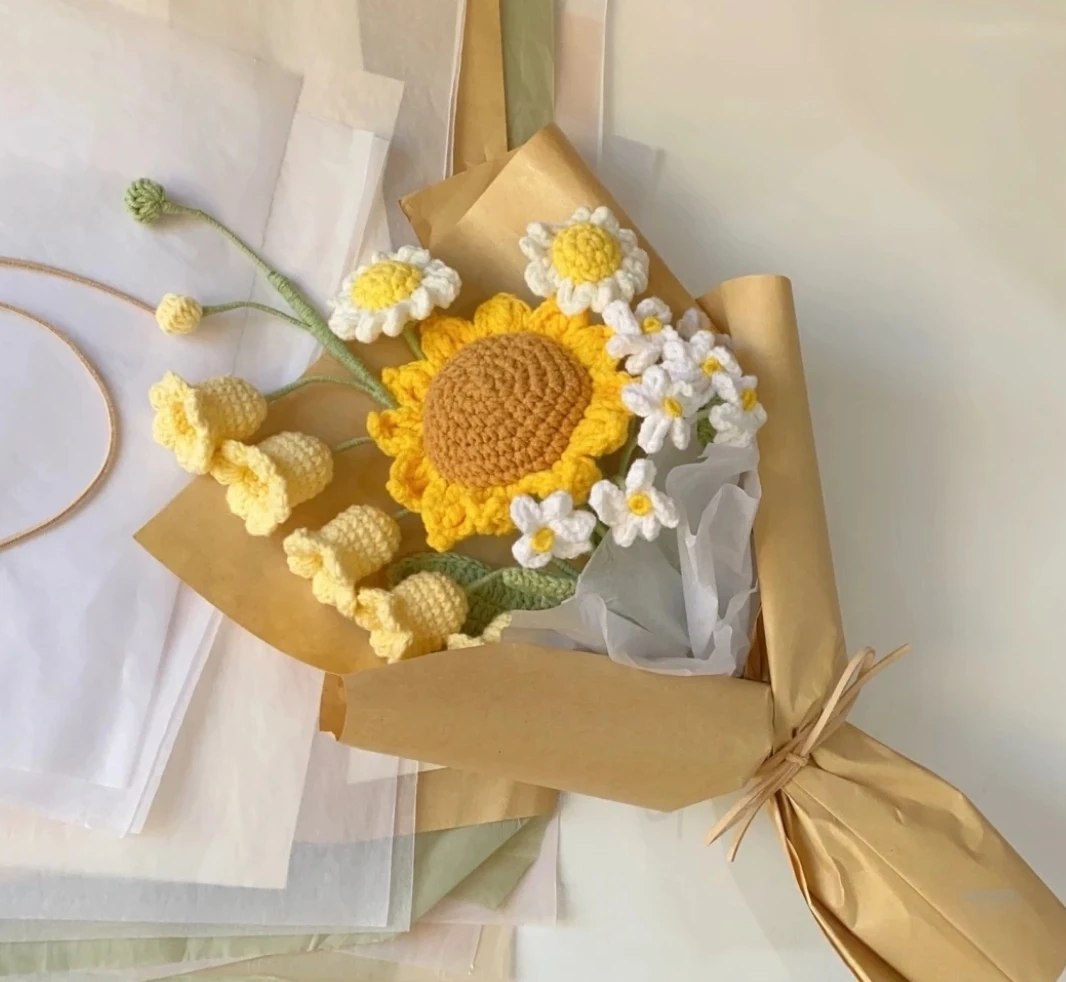 

Hand knitted diy hand-held bouquet material package homemade wool crochet sunflower mixed bouquet