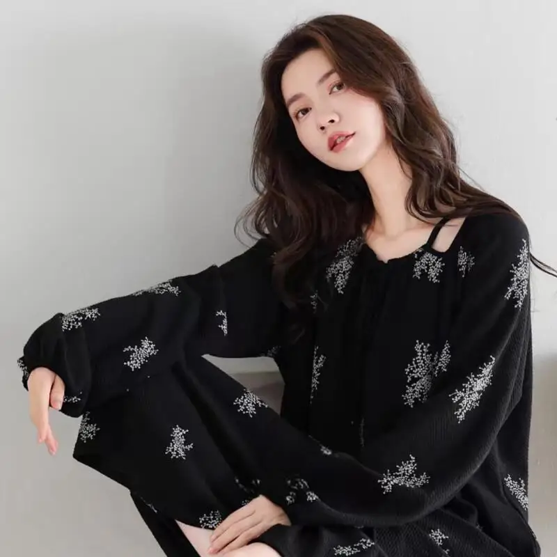 ホットな女性のプリントパジャマセット女の子セクシーなゆったりとしたシンプルな長袖レジャーウェアアウターウェア四季ホーム服新しい