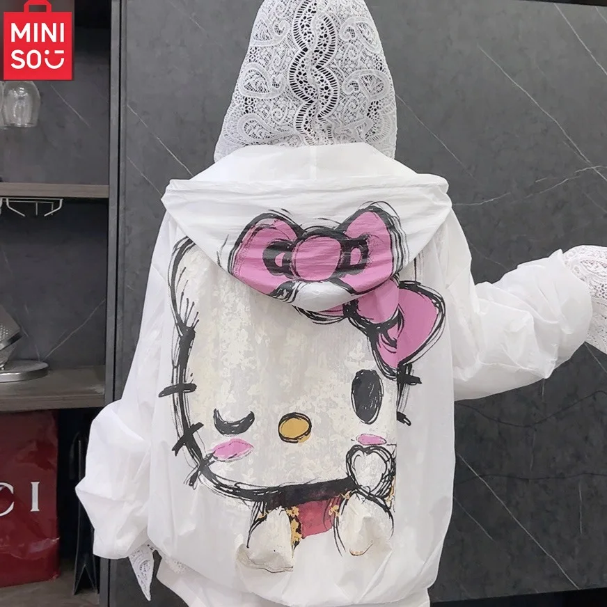 MINISO Hello Kitty Cat Graffiti impreso encaje empalme Sudadera con capucha de manga larga de verano para mujer suelta protector solar Sudadera con capucha