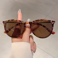 KAMMPT Vintage Leopard Trends Sunglasses Women Fashion Mirror Outdoor Decor Sun Glasses Chic Round Design Beach Anti-UV Shades