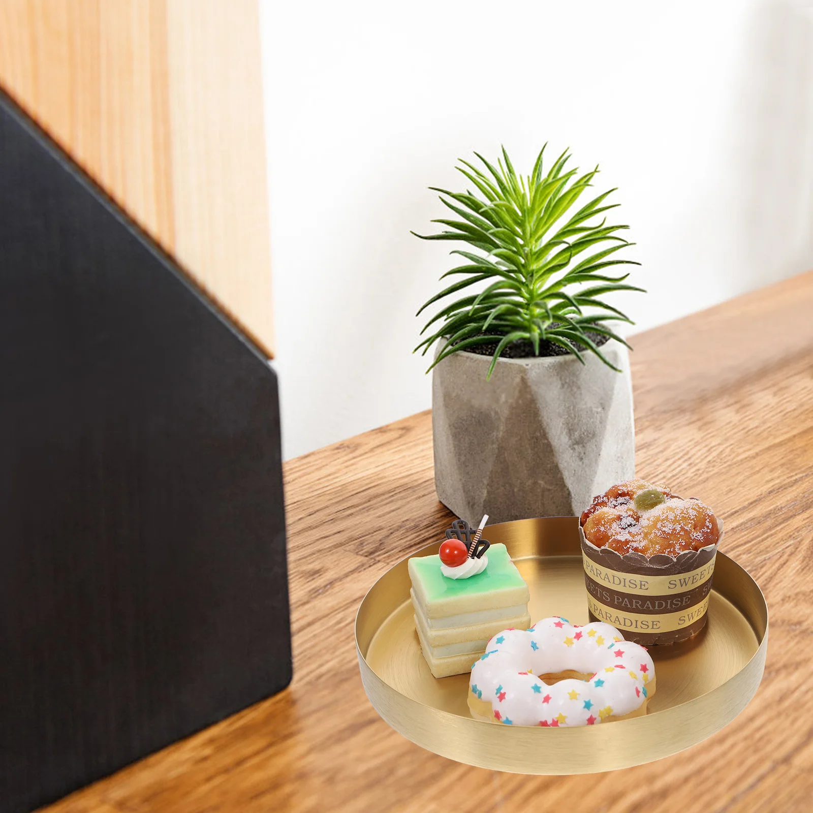 

Metal Storage Tray Round Modern Multi-Use Serving Tray For Jewelry Fruit Dessert Display Decorative Organizer Dish