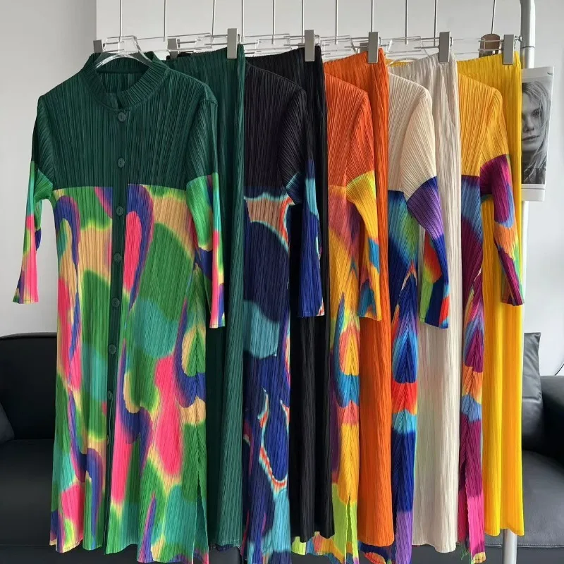 Miyake เซ็ต2ชิ้นเสื้อแจ็กเก็ตขากางเกงทรงตรงพิมพ์ลายย้อมสีอัดพลีทสำหรับฤดูใบไม้ร่วง