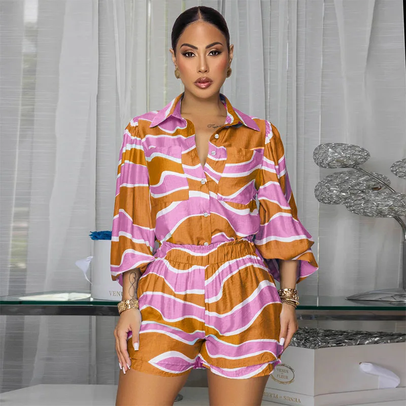 

Винтажные короткие комплекты с волнистым полосатым принтом, женский комплект из 2 предметов, рубашка с длинными рукавами и отложным воротником на пуговицах, топ и шорты, повседневная одежда