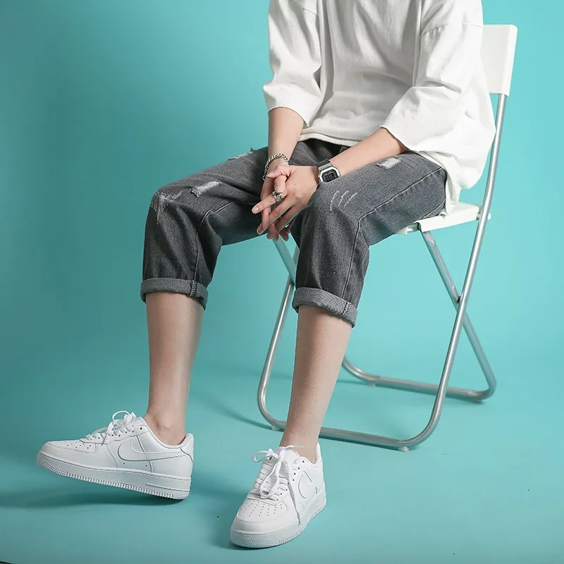 

Pants for men's wear in the summer of 2022, the new ripped pants for teenagers retro Hong Kong style Harlan beggar youth pants.