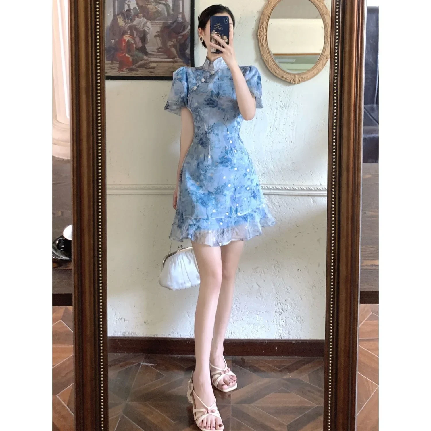 Vestido cheongsam de manga curta azul estampado para menina, aperfeiçoamento chinês moderno, moda francesa vestidos, Qipao verão, novo, 2024