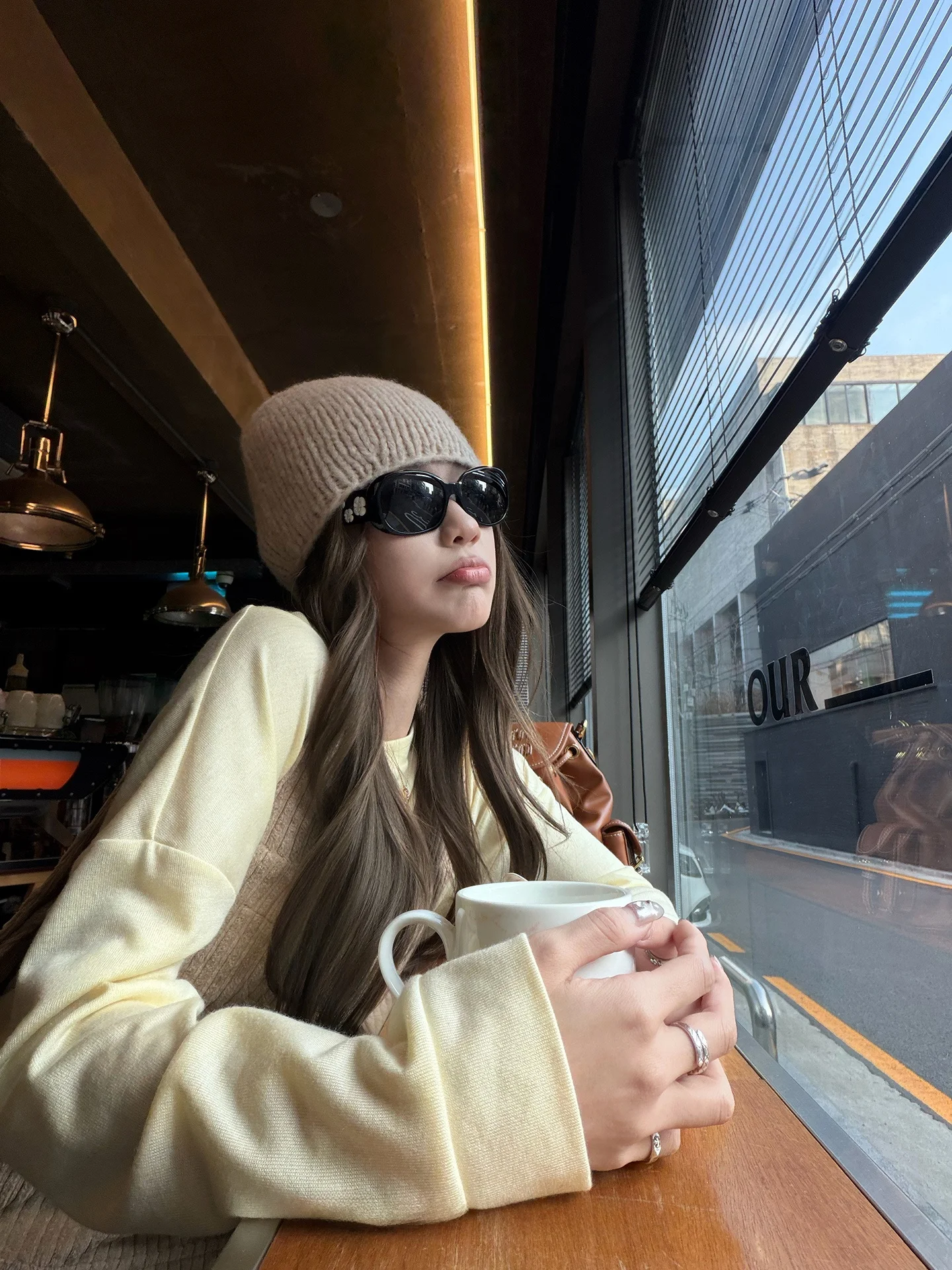 

Obliviate Woolen T-irt Good to Wear Replacel Paper Figure One-oulder Top Women's Regular Length Long Sve round Ne