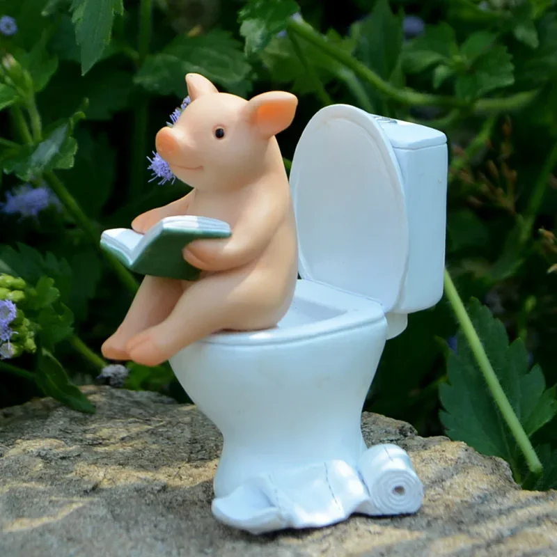 

Cartoon Pig Desktop Ornaments Piggy Sitting On Toilet Figure Miniature Animal Decoration Creative Toy Kids Gift Desktop Decor