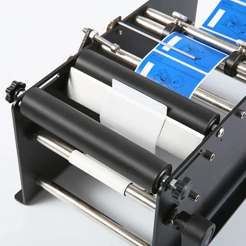 2026 Hand Cranked Labeling Machine Manual Round Bottle Labeling Machine Transparent Adhesive Labeling Machine
