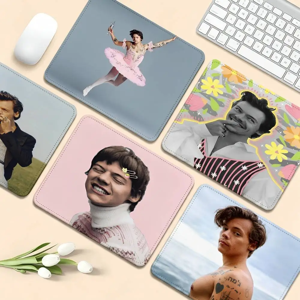Artist Harry Singer Styles Office Computer Desk Mat Table Keyboard Big Mouse Pad Laptop Cushion Non-slip for PC Mouse Carpet