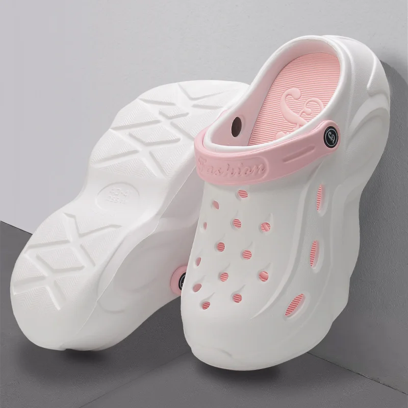Thick Soled Perforated Shoes for Women, Casual Summer Outdoor Wear, Beach Artifact, Sponge Cake, Height Increasing Sandals, Slip