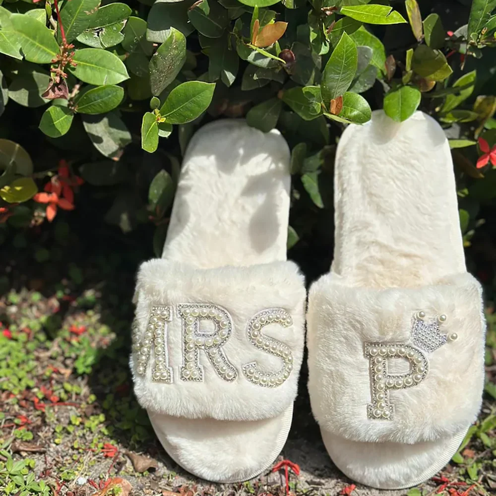 

Custom Pearl Letter Mrs Bridal Plush Slippers Bridal Shower Gift Bachelorette Party Accessories Wedding Preparations Bride To Be