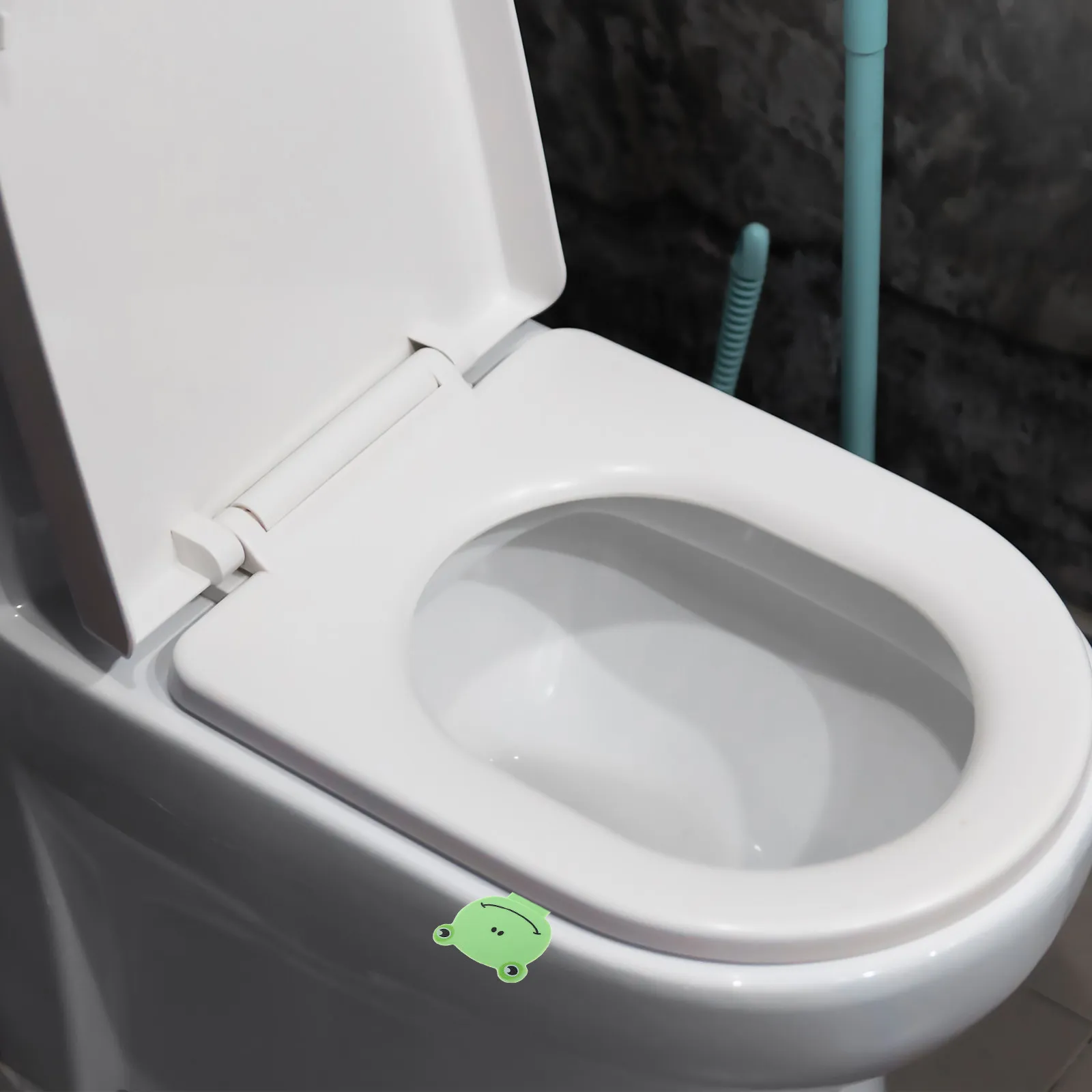 2Pcs Cute Cartoon Toilet Lid Lifter Adhesive Handle for Hands-Free Lifting Universal Fit Bathroom Accessory Toilet Seat Lid