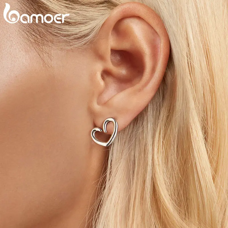 BAMOER 925 Sterling Silver Cute Love Stud Earrings Heart-shaped Hypoallergenic Earrings for Women Fine Jewelry SCE1769