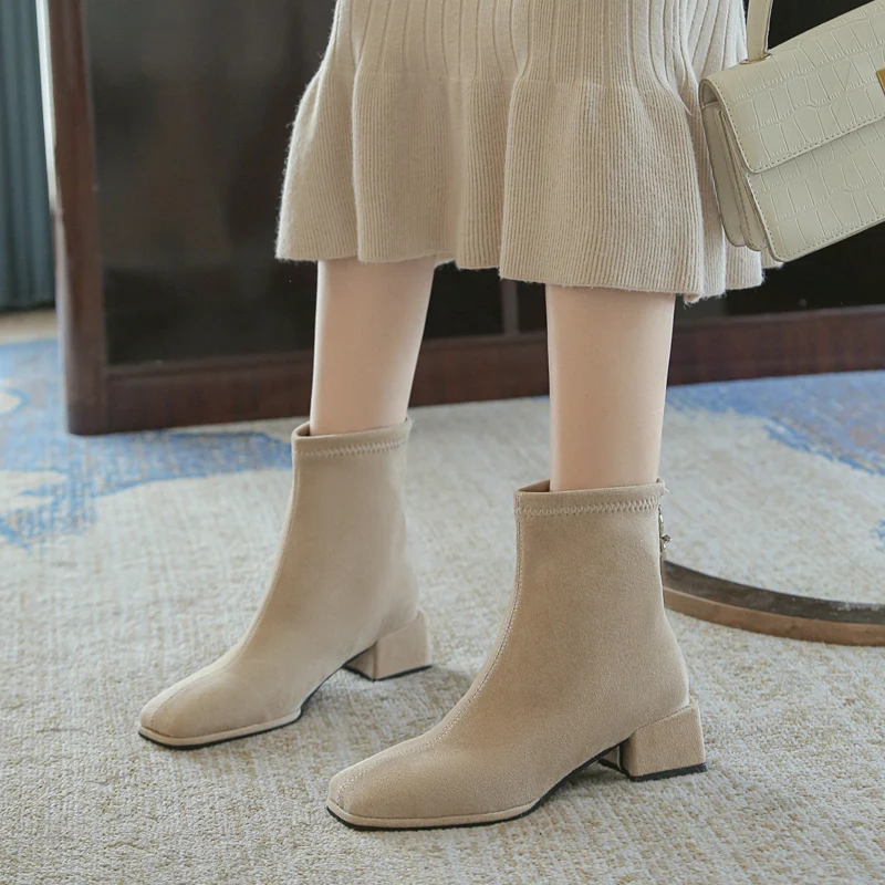 Sepatu wanita dijual 2023 ritsleting sepatu wanita persegi kaki Suede sepatu Solid Wanita barel pendek Chunky Heel Fashion sepatu bot