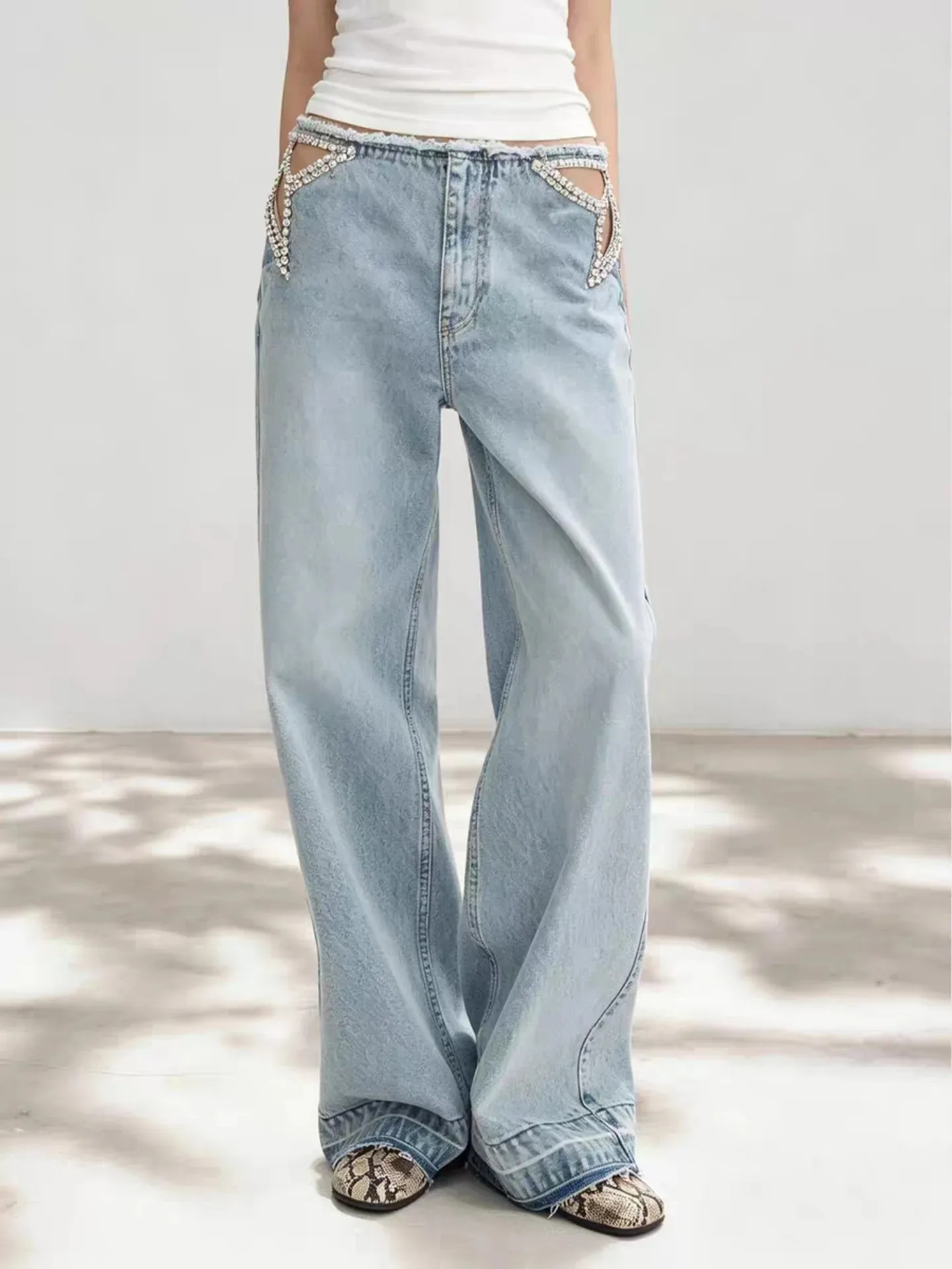 European and American Y2K Hot Girl Star Rhinestone Hollowed Out Jeans with Low Waist and Rough Edges Washed Blue Wide Leg Jeans