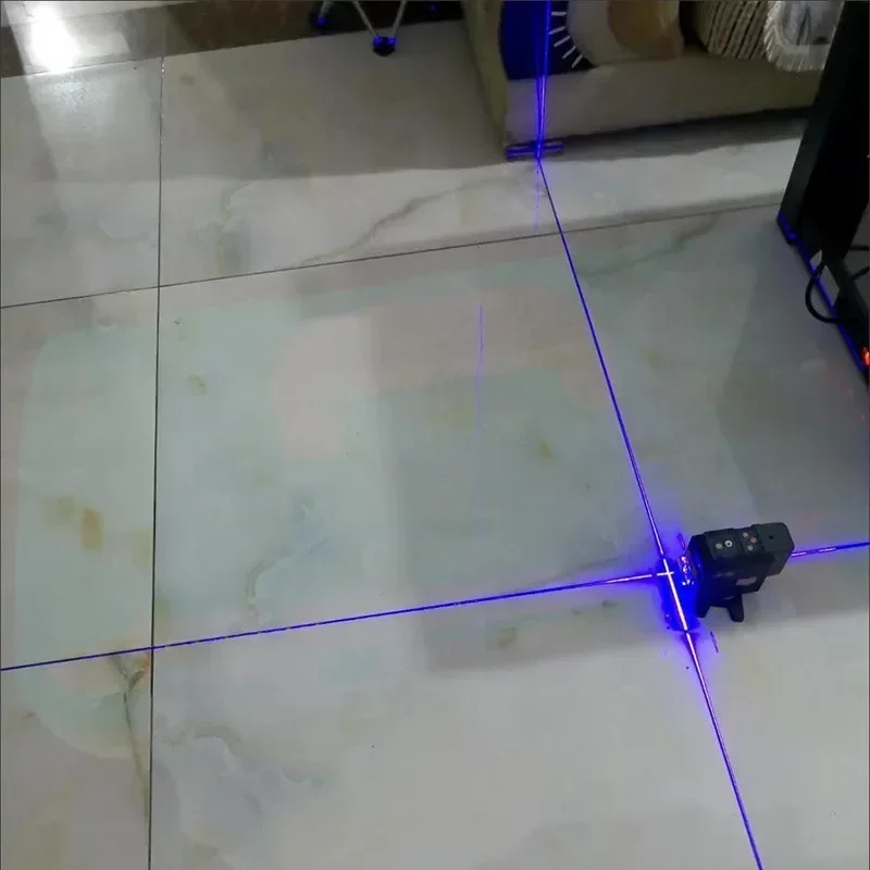 Laser Level 8/12/16 Lines 360°Self-leveling Horizontal Vertical Cross Super Bright Purple Beamline Remote Control Laser Level