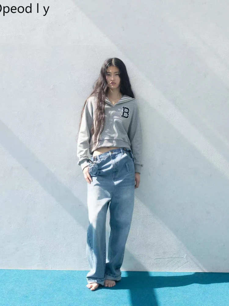 Nuevas sudaderas grises de estilo japonés para mujer 2026, moda dulce, sueltas, con bordado de letra B, cuello marinero, tops casuales de primavera para damas.