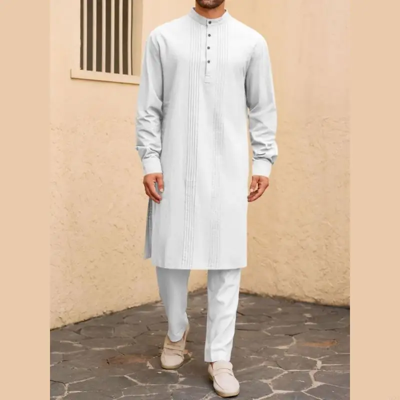 Lightweight Muslim Men's Cotton Blend Robe - close-up view