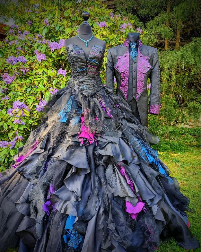 Czarne suknie balowe w stylu vintage eleganckie gotyckie seksowne Backless wiktoriańska warstwowa kolumna bufiaste Steampunk suknie na bal maskowy