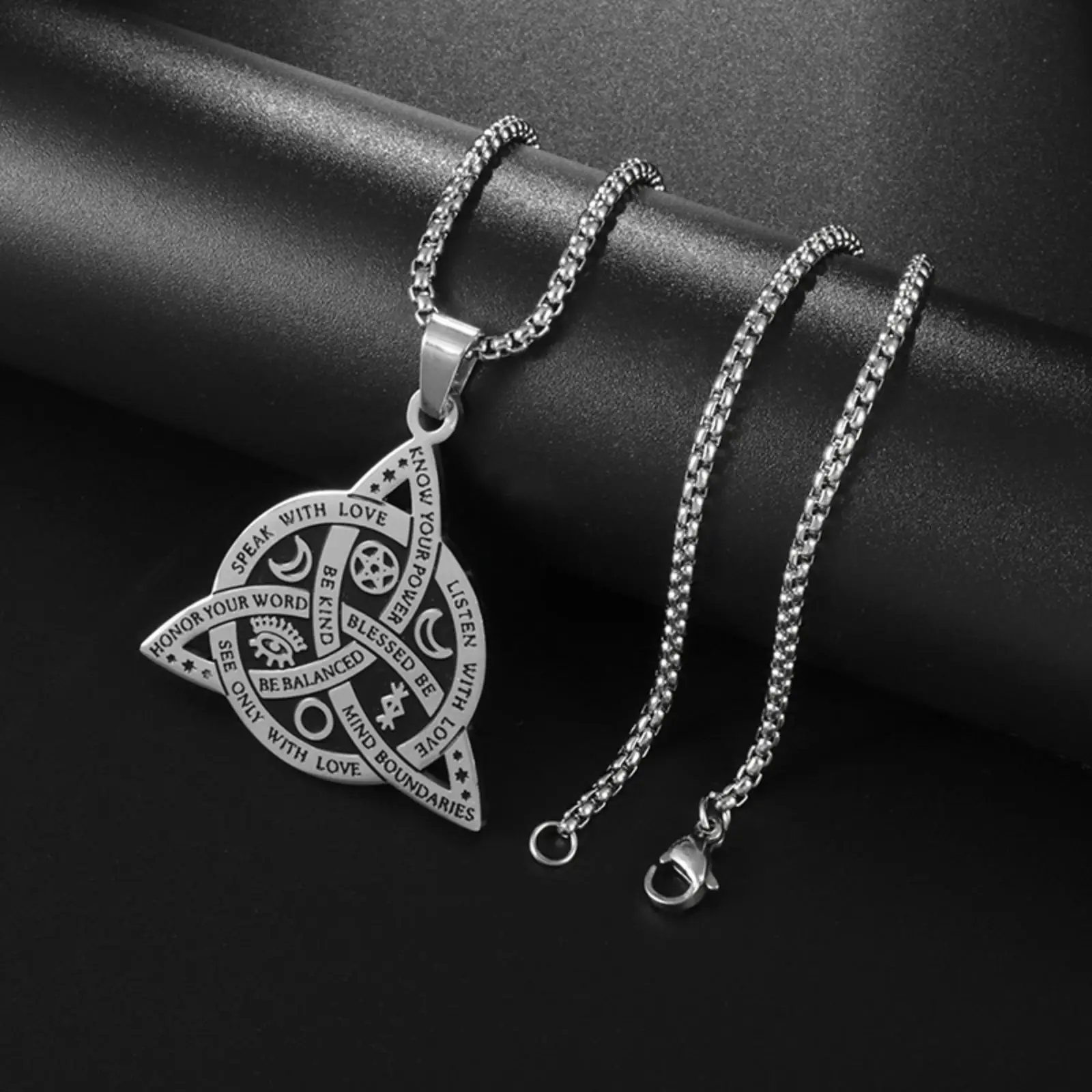 Edelstahl Wicca Dreifachknoten Halskette Keltisches Triquetra Hexen-Anhänger Halskette für Frauen Männer Schutzschmuck Geschenk – Detail 6