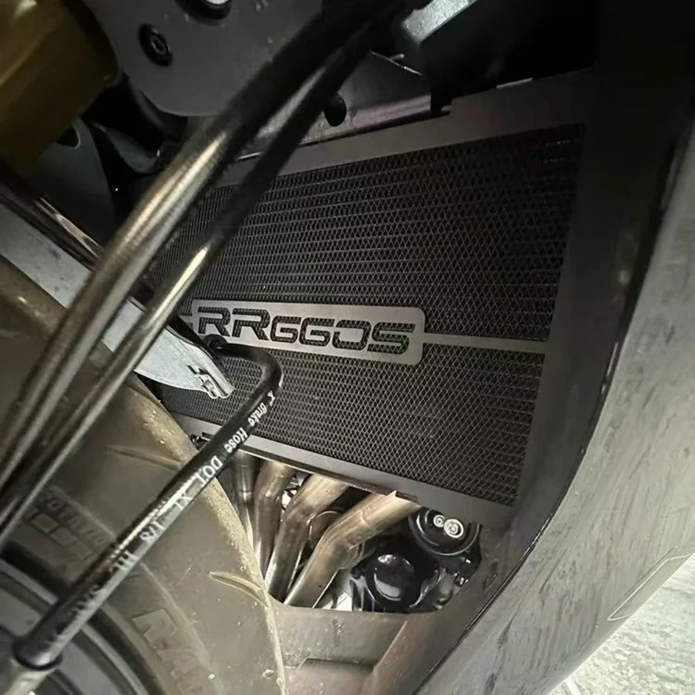 Modified radiator mesh cover, stainless steel engine radiator plate protection mesh accessory suitable for VOGE RR660S