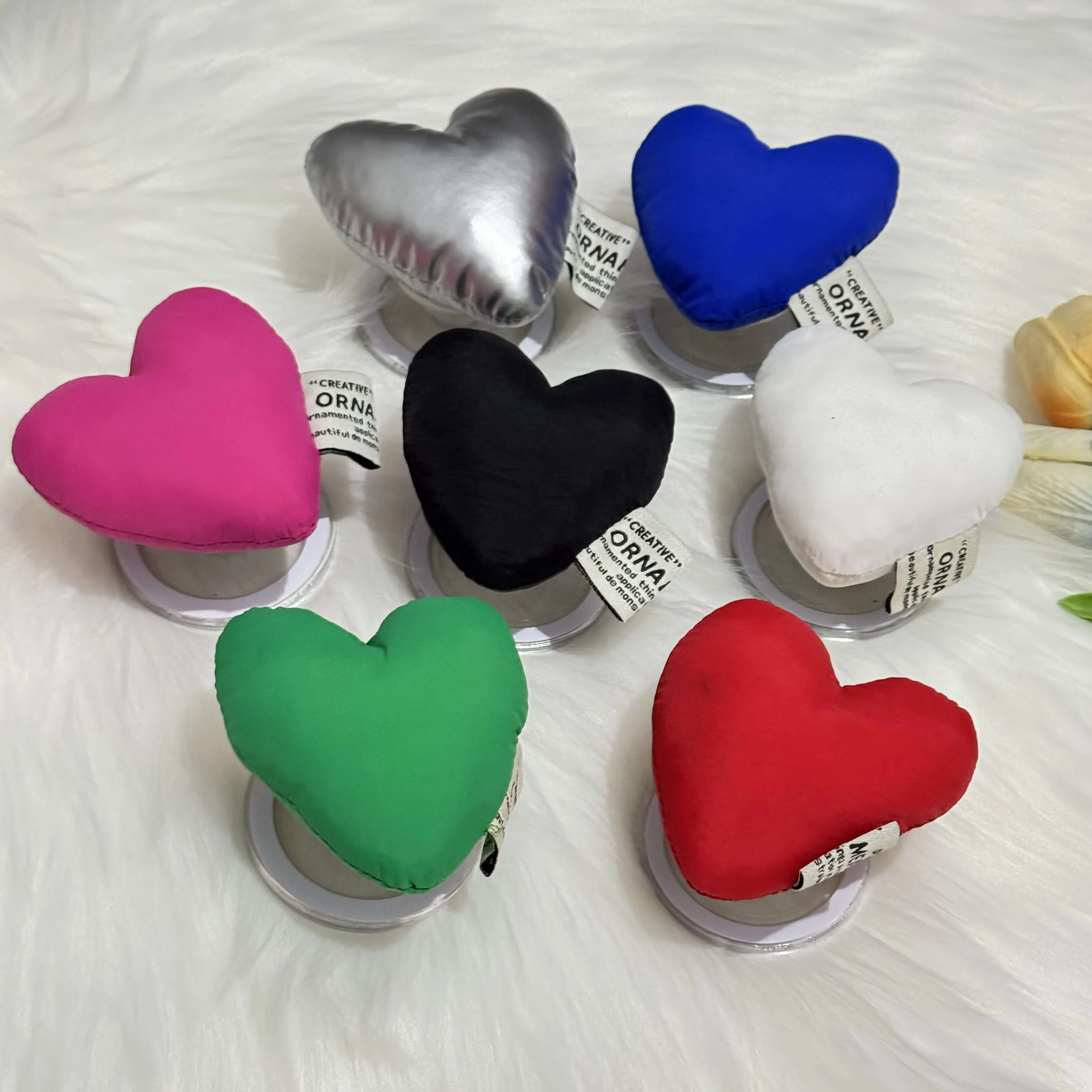 قوس مغناطيسي كوري جديد مشهور على شكل قلب. المتاجر مليئة بالمنتجات المشهورة عالميًا والتي تحبها الجميع #2