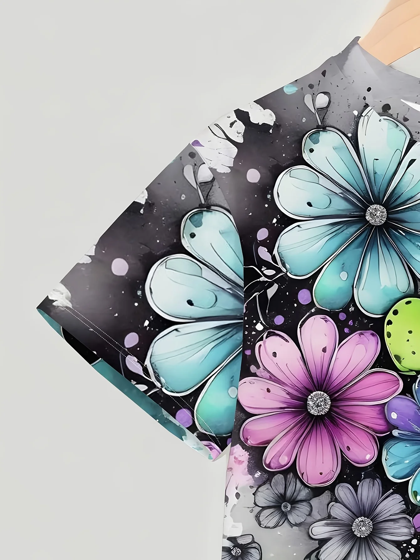 Women T‑shirt Short Sleeve Watercolor Splash Colorful Daisy Graffiti Graphic Print O‑neck Casual Daily Summer Fashion Tee Top