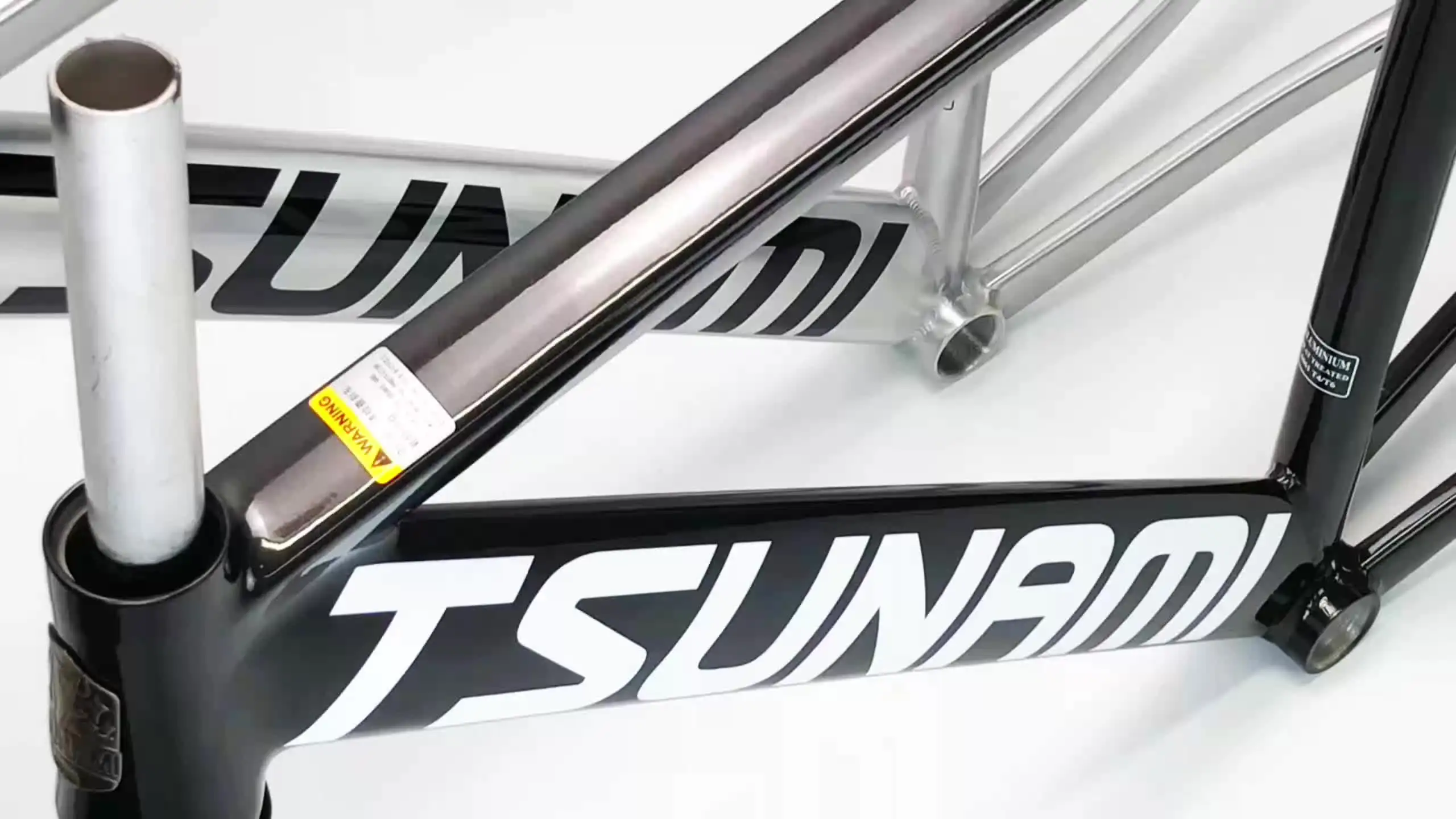 Racing Fixed Gear Bike Frame And Fork Tsunami SNM200 Aluminum