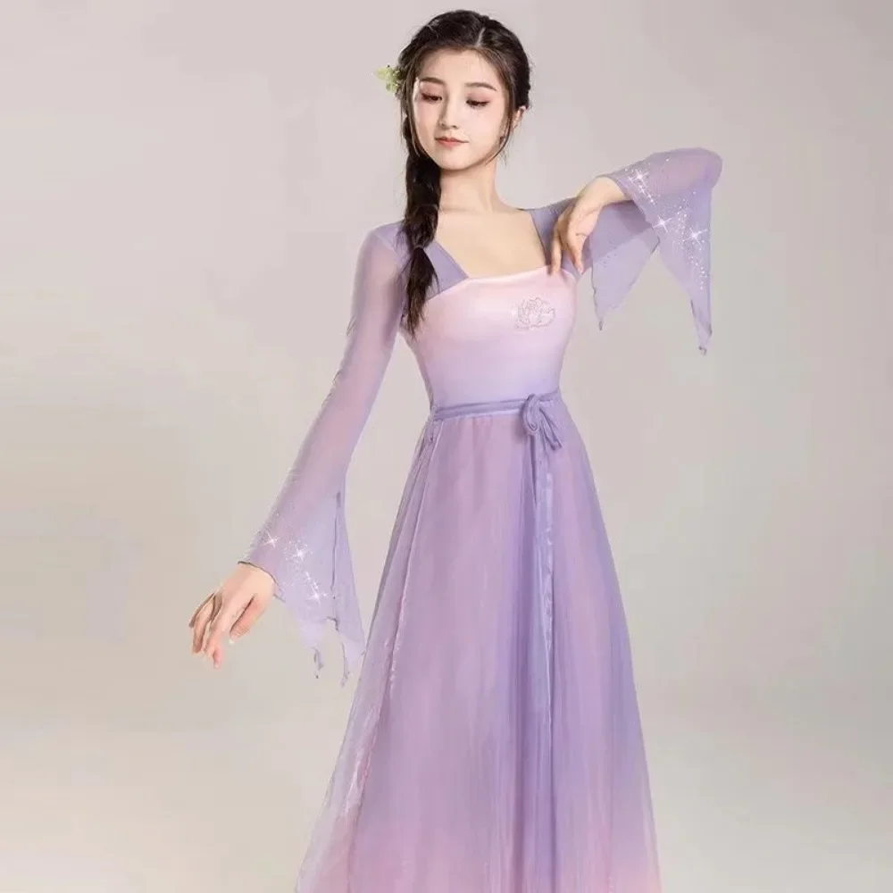 Hanfu เสื้อผ้าจีนโบราณสำหรับผู้หญิงชุดขึ้นเวทีชุดเต้นจีน