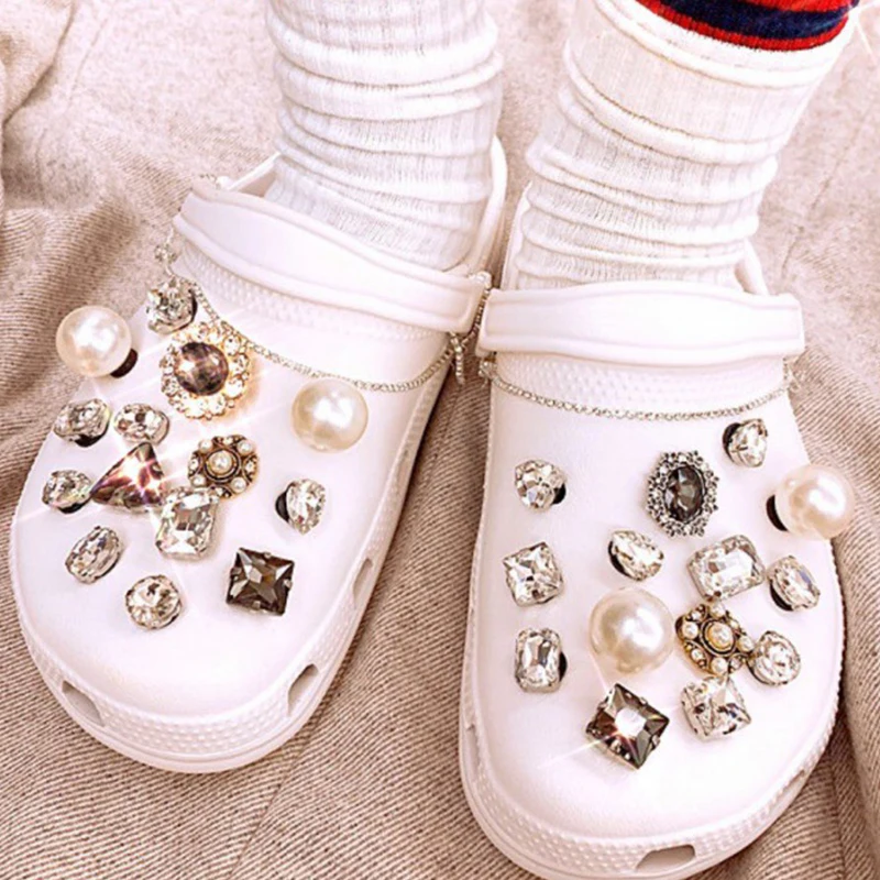 Shoe Charms DIY Colored Diamond Crystal Shoe Buckle Decoration for Hole Shoe Charm Accessories Kids Party Gift