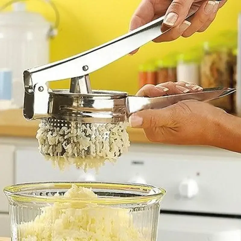 Potato Press Three-in-one Stainless Steel Juicer Can Be Changed. Manual Pressure Mashed Fruit and Vegetable Squeezer