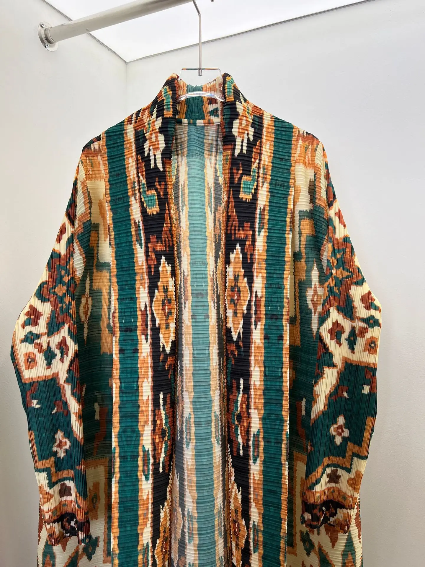 

Лето 2022, новый дофамин, соответствующий цвету, высококачественный дизайн, большой размер, свободный кардиган с длинными рукавами, куртка, халат для женщин