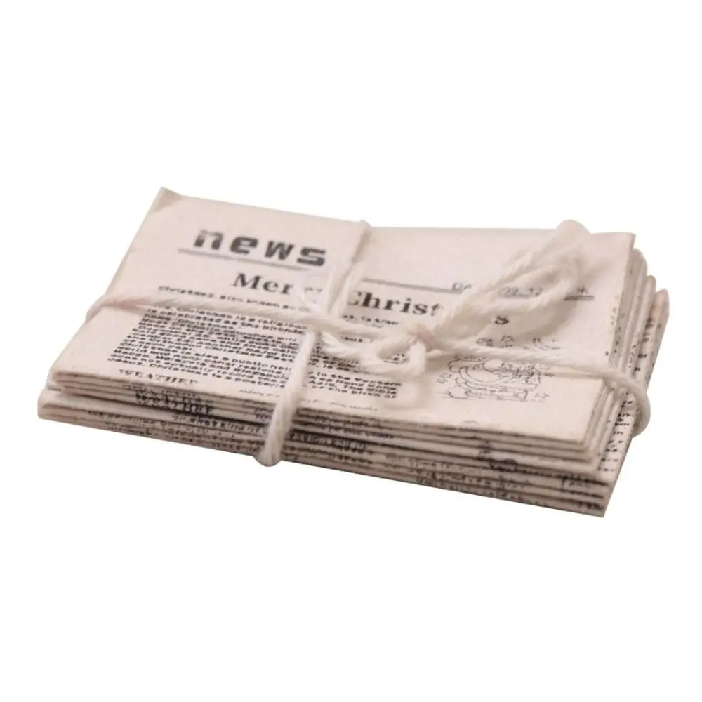 Modello Accessori per case delle bambole Giochi di finzione Giocattoli Set di giornali retrò Modello di giornale Mobili di simulazione Casa delle bambole