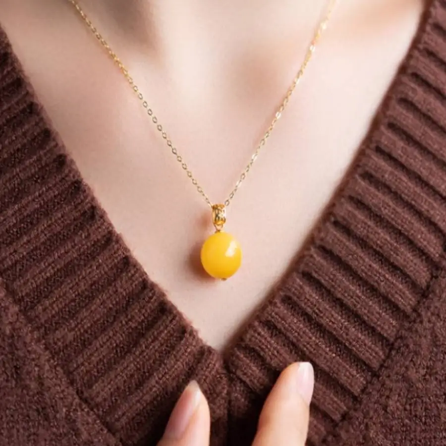 

Natural Beeswax Round Bead Pendant Necklace Women's 14K Gold Filled Chain Jewelry