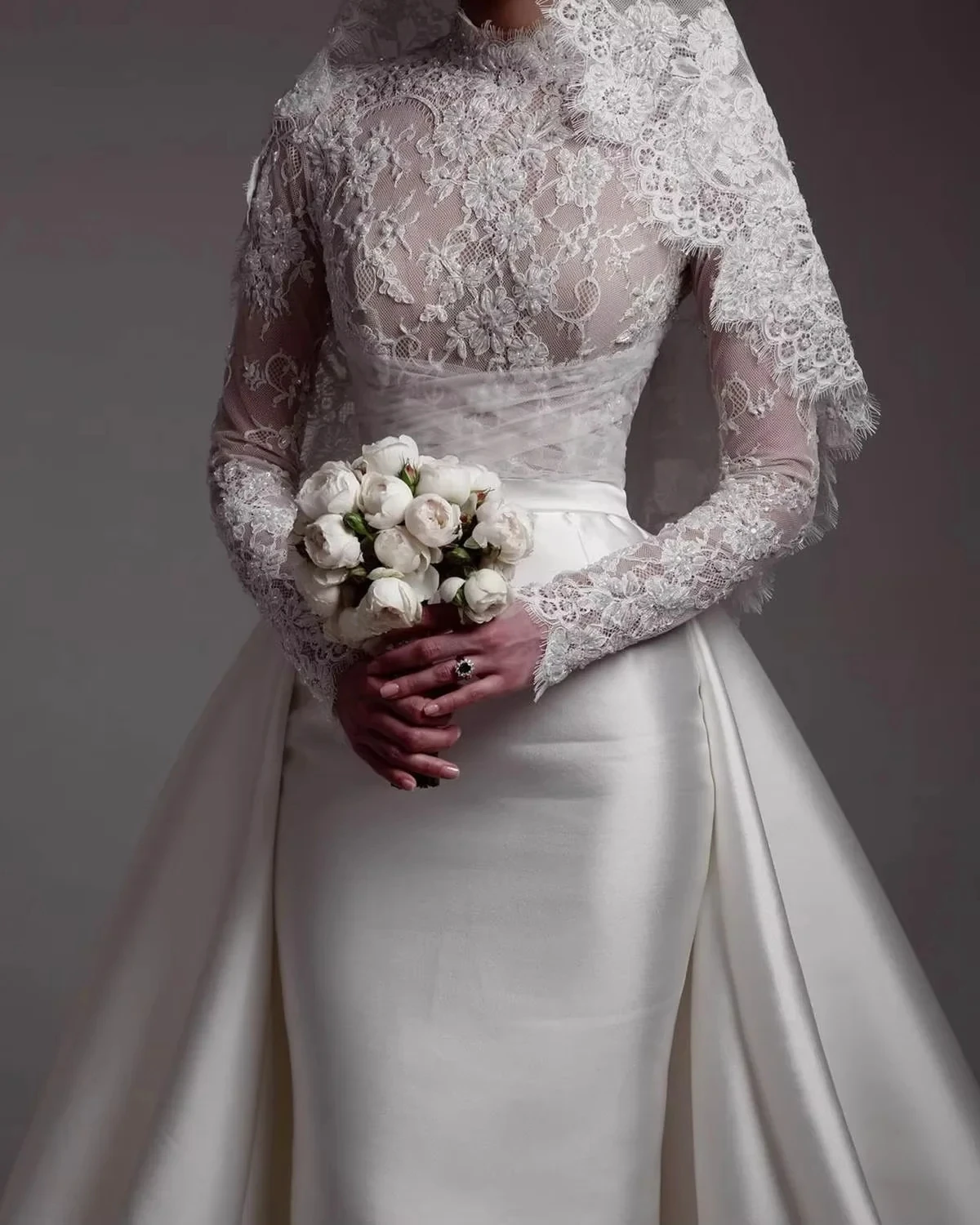 Современные классические свадебные платья русалки 2026 с высоким воротом и длинными рукавами, бусинами и блестками, атласное кружевное платье невесты, свадебные платья, Vestidos