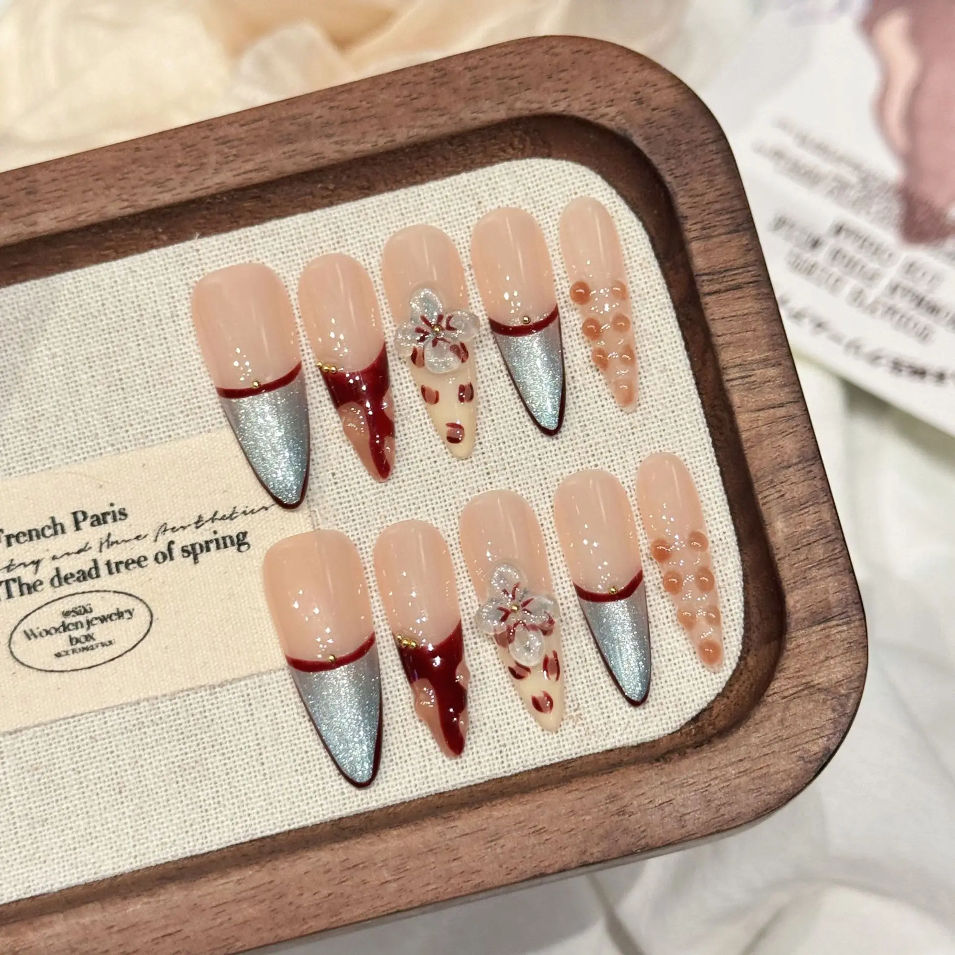 

10 шт., длинные французские накладные ногти на шпильке ручной работы, блестящие кошачьи глаза, 3D резьба по цветку, леопардовый принт, декор Y2K, пресс на ногтях, Spice Girl