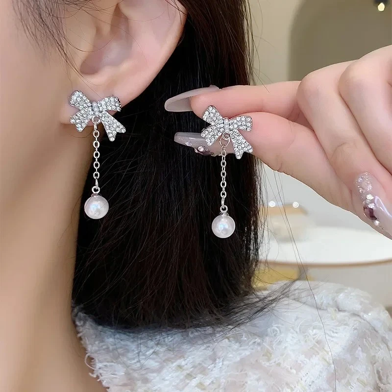 Rhinestone Butterfly Bow No Hole Ear Clips Trendy Zircon Bowknot Pearl Clip Earring Without Piercing for Women Party Wedding - view 6