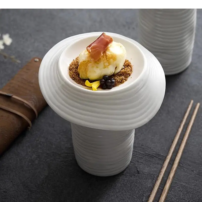 High Feet Ceramic Dinner Plate Restaurant Irregular Screw Thread Dessert Dish Snack Sushi Special Tableware