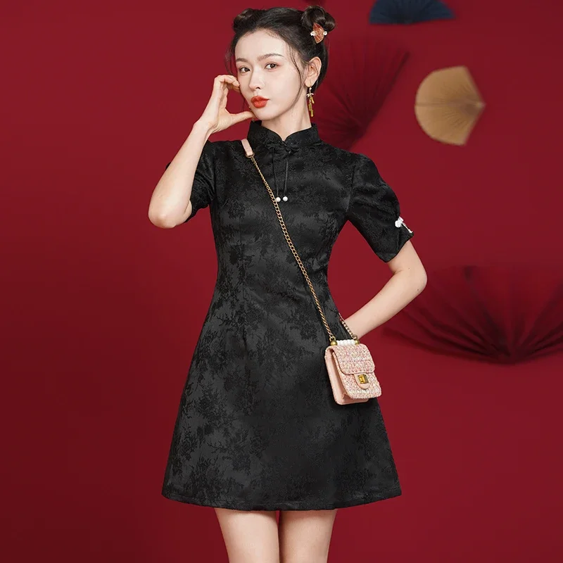 

Elegant Loose Fit Summer Daily Wear Oriental Style Women's Modern Cheongsam Dress 2025 Black Jacquard Short Sleeve Qipao