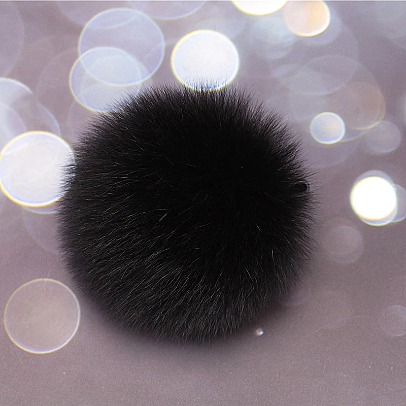 2024 Real Fox Fur Keychain Natural Fur Pompom Ball Women Bag ornaments Pendant Luxury Car Key Ring Leather Strap Metal Ring Gift