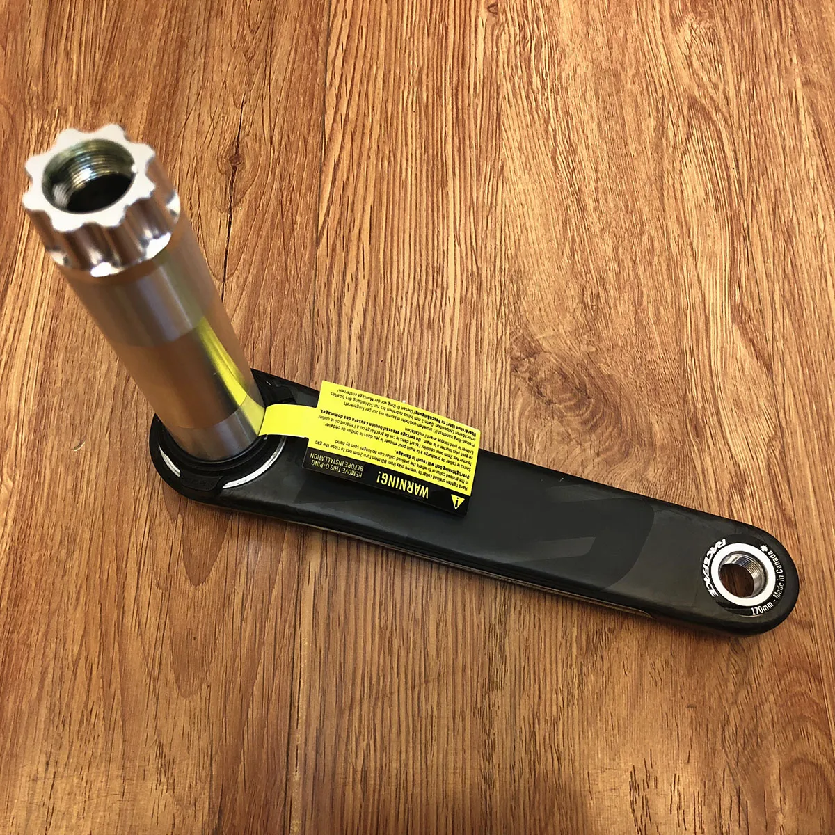 RACEFACE Next SL Crankset UD Carbon Crank Arm Material 7075 Aluminum Axle Material 170mm, 175mm Available Arm Lengths